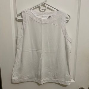 Vineyard Vines misses white sleeveless top size S